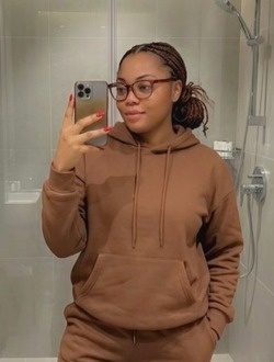 Marie Ange's profile, a single 27-year-old a woman in Yaoundé