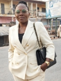 Imelda's profile, a single 43-year-old a woman in Douala