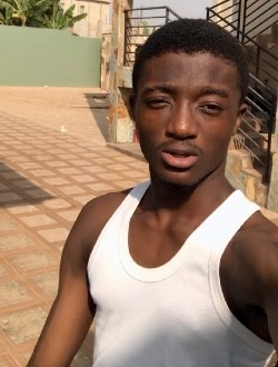 Kwame's profile, a single 25-year-old a man in California City