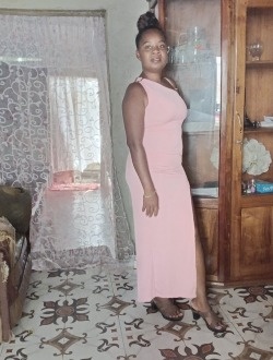 Somary's profile, a single 33-year-old a woman in 67 Ha