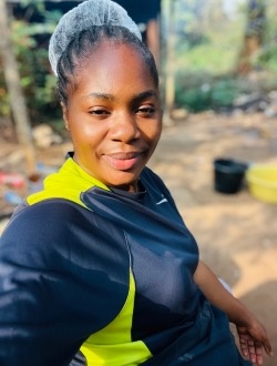 Loveline's profile, a single 25-year-old a woman in Yaoundé