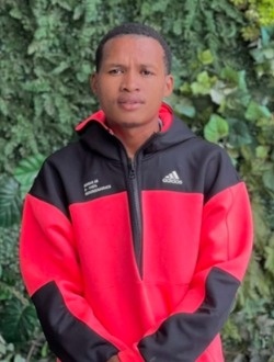 Jean's profile, a single 24-year-old a man in Antananarivokely
