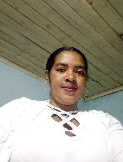 Aimée's profile, a single 34-year-old a woman in Ambalavao