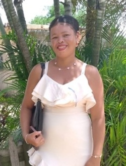 Franceia's profile, a single 38-year-old a woman in Ahondrona