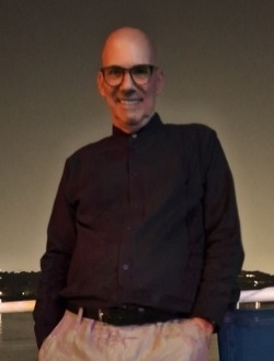 Robert's profile, a single 77-year-old a man in Sorel-Tracy