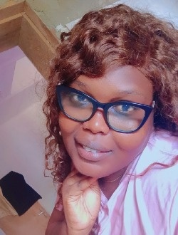 Raïssa's profile, a single 36-year-old a woman in Abolens