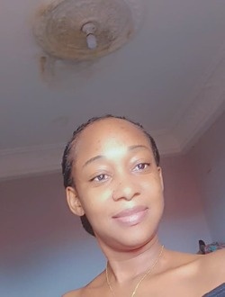 Noor's profile, a single 37-year-old a woman in Bacongo