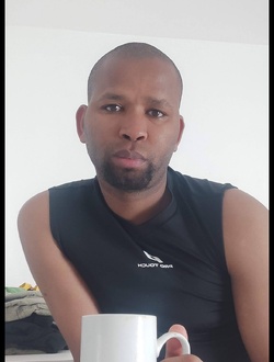 Sekou Balde's profile, a single 38-year-old a man in Châlons-en-Champagne