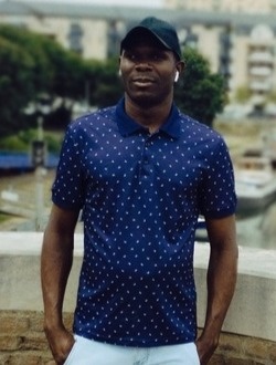 Ebe's profile, a single 36-year-old a man in Paris-l'Hôpital