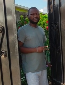 Olsene's profile, a single 36-year-old a man in Libreville