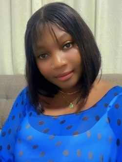 Fafa's profile, a single 34-year-old a woman in Lomé