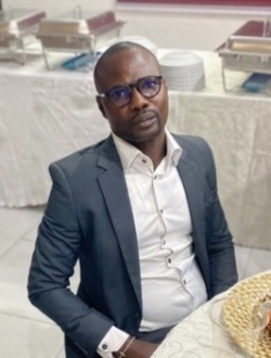 Laclas's profile, a single 43-year-old a man in Abidjan