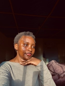 Berline's profile, a single 20-year-old a woman in A.V.P. Ndolo