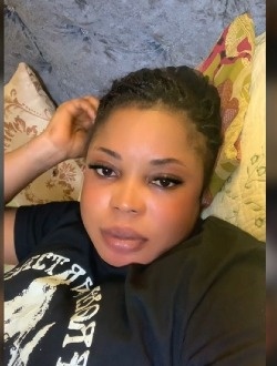 Laura's profile, a single 38-year-old a woman in Williamstown