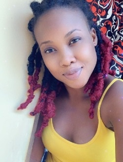 Delphine's profile, a single 33-year-old a woman in Adidogomé