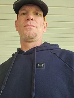 Jason's profile, a single 45-year-old a man in Tulsa