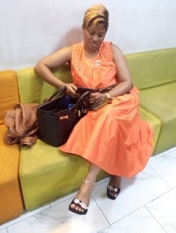 Karine's profile, a single 49-year-old a woman in Mont-sous-Vaudrey