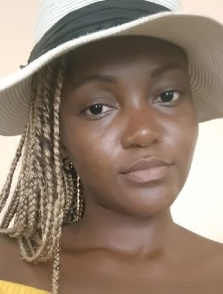 Blandine's profile, a single 27-year-old a woman in Kribi