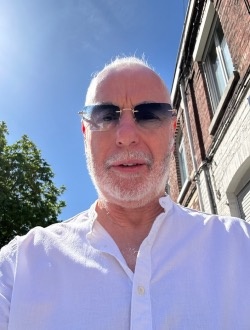 profile picture 0