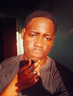 André's profile, a single 21-year-old a man in Libreville