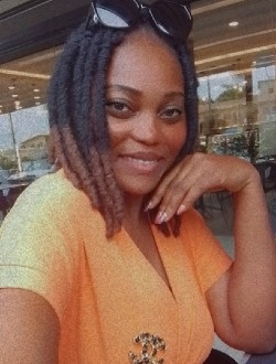 Nell's profile, a single 33-year-old a woman in Amberloup