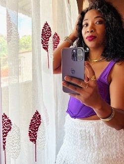 Melissa's profile, a single 34-year-old a woman in 1ER Arrondissement