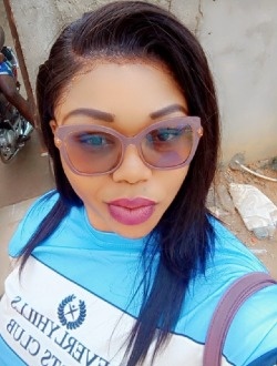 Marie's profile, a single 18-year-old a woman in Aboué