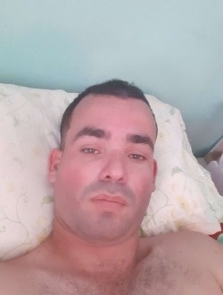 Julio's profile, a single 29-year-old a man in Las Tunas