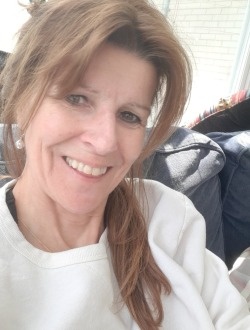 Maryse's profile, a single 62-year-old a woman in Châteauguay