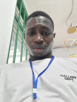 Isco's profile, a single 27-year-old a man in Douala