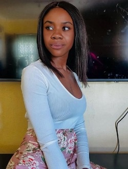 Grace's profile, a single 32-year-old a woman in Sunyani
