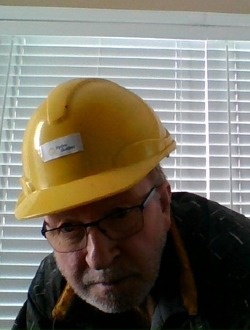 Norman's profile, a single 65-year-old a man in Longueuil