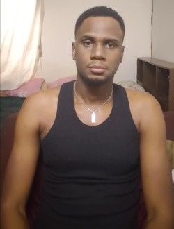 Yann's profile, a single 39-year-old a man in Marcory