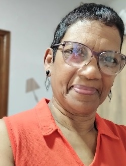 Marielle's profile, a single 66-year-old a woman in Albion