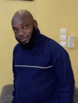 Claude's profile, a single 38-year-old a man in Porto-Novo