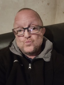 Vincent's profile, a single 55-year-old a man in Saint-Sulpice-Laurière