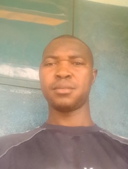 Oussein's profile, a single 35-year-old a man in Kampti