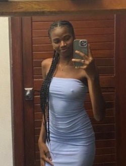 Olina's profile, a single 21-year-old a woman in Toamasina