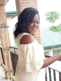 Daniella's profile, a single 38-year-old a woman in Yaoundé