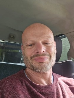 Anthony's profile, a single 48-year-old a man in Redmond