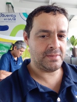 Mauricio's profile, a single 50-year-old a man in Envigado