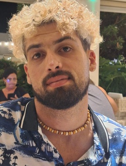 Mario's profile, a single 24-year-old a man in Varadero