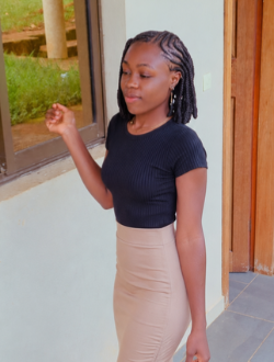Fortune's profile, a single 21-year-old a woman in Bamenkombo
