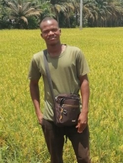 Seydou's profile, a single 27-year-old a man in Bobo-Dioulasso