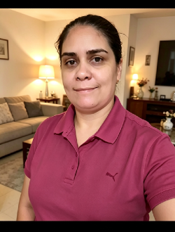 María Mendoza's profile, a single 38-year-old a woman in Asunción