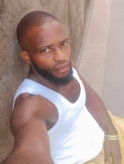 Chris's profile, a single 31-year-old a man in Dou-la-Poka