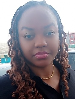 Rose's profile, a single 35-year-old a woman in Douala