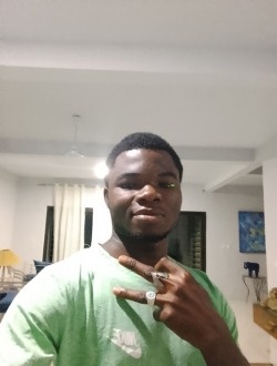 Arold's profile, a single 32-year-old a man in Cocody