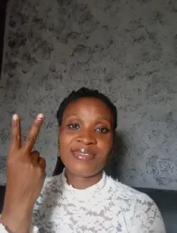 Vicky's profile, a single 34-year-old a woman in Alika