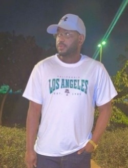 Omar's profile, a single 32-year-old a man in Bordeaux